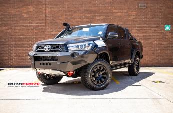 TOYOTA HILUX N80 RUGGED X TACTIC MATTE BLACK